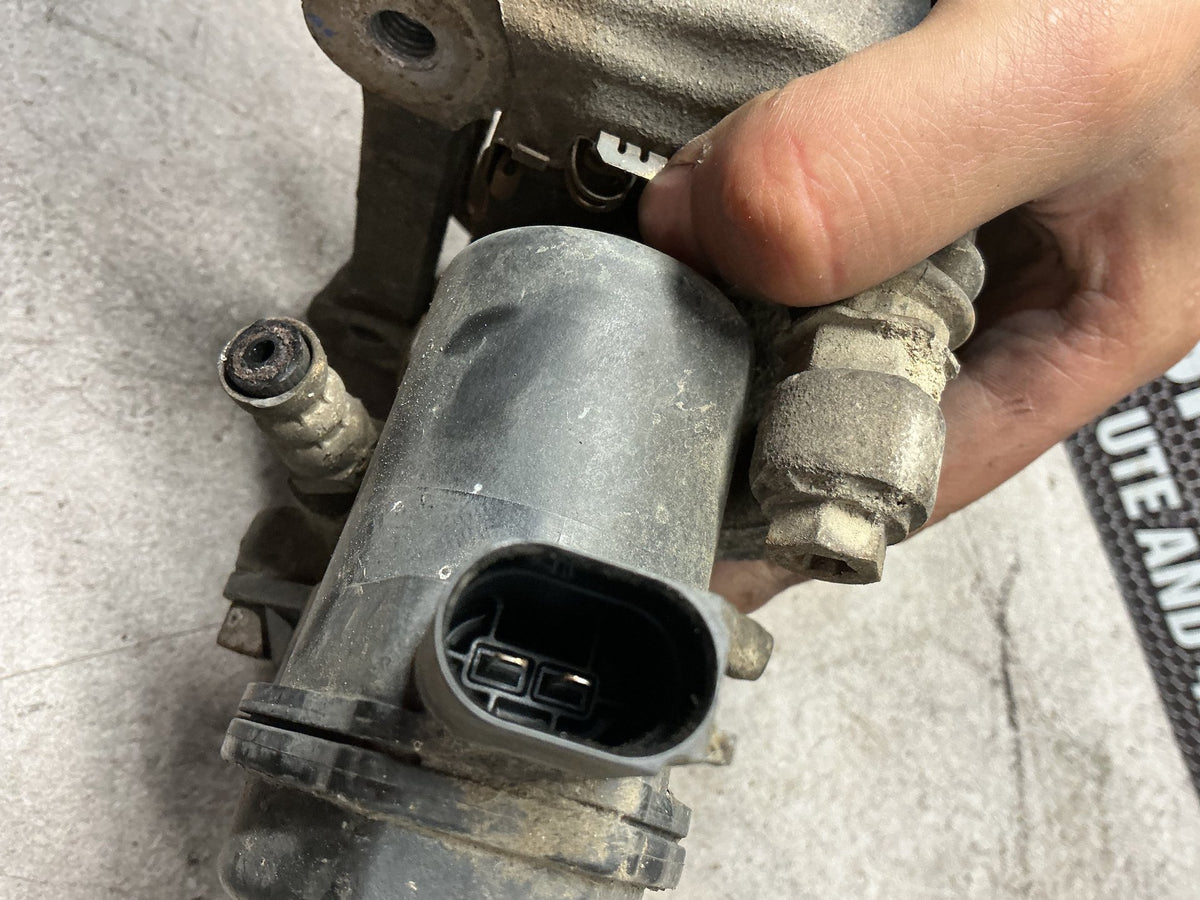 2016 Jeep Renegade B1- Left Rear Caliper- (TAG12336)