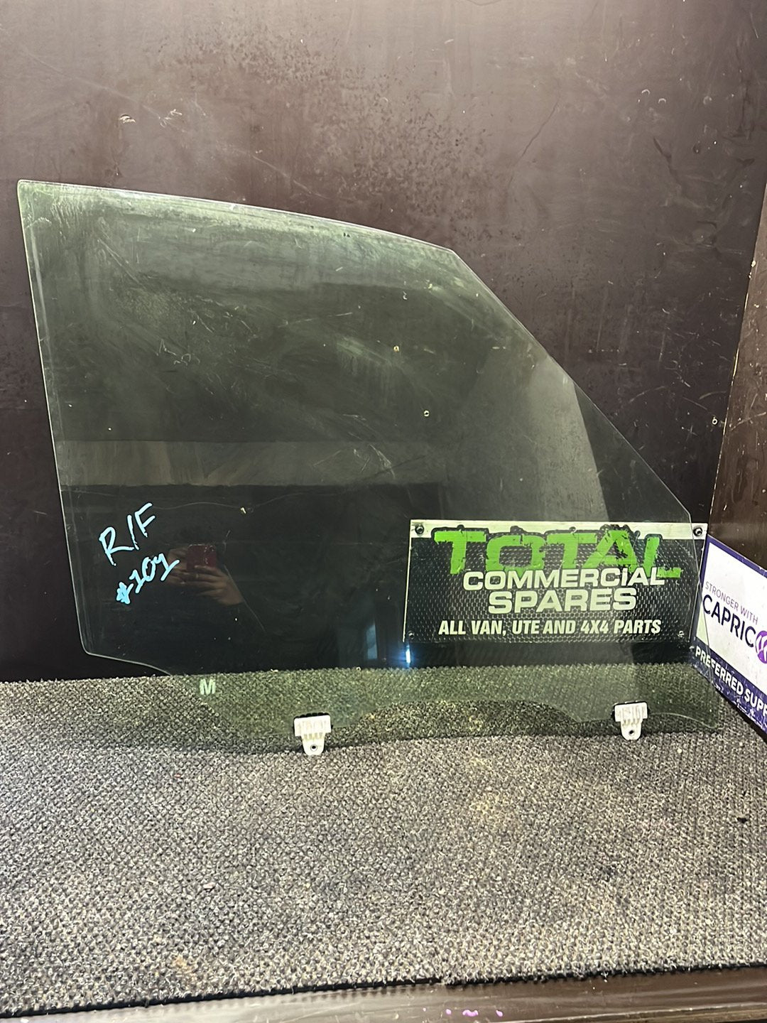 2014 Nissan Serena C26- Right Front Door Window- (TAG9668) PN: M2H3U