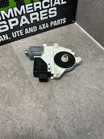 2016 Jeep Renegade B1- Right Front Window Reg Motor- (TAG12294) PN: C44131-102
