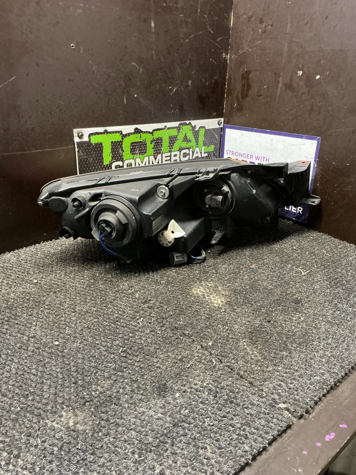 2006 Mazda CX-7- Left Headlight- (TAG9583) PN: EG45-51040