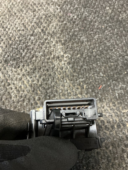 2007 Suzuki SX4 7W140- Indicator Stalk- (TAG10930) PN: 17B943