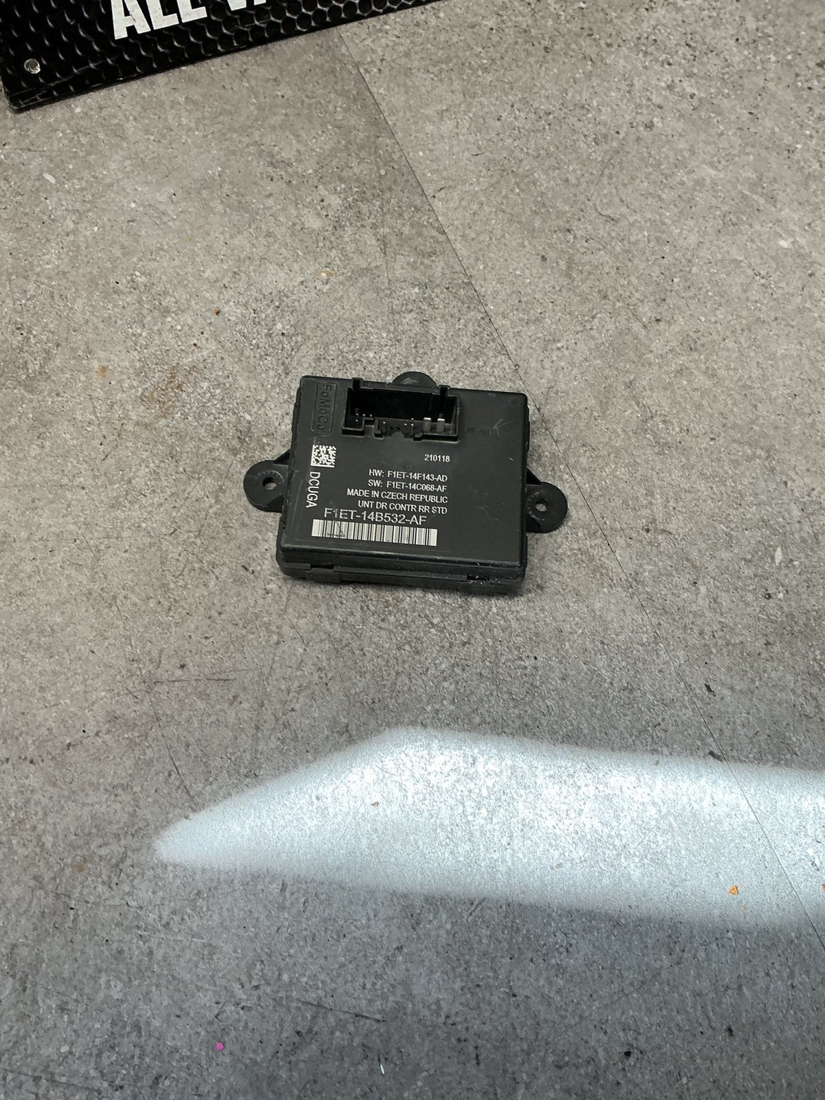 2018 Ford Escape ZG- Door Module- (TAG12648) PN: F1ET-14B532-AF