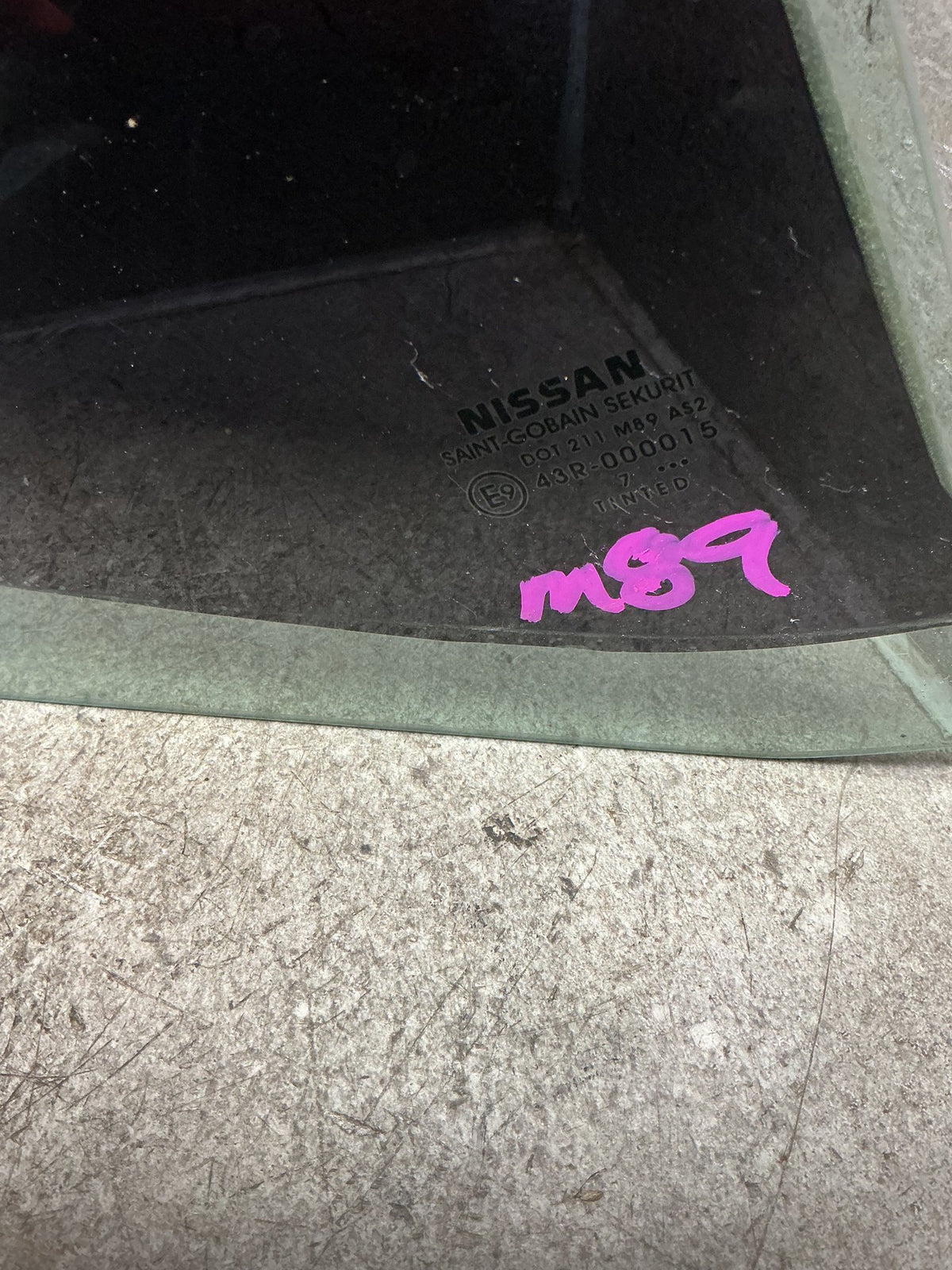 2006 Nissan Navara D40 - Right Rear Quarter Door Glass - (TAG18779)