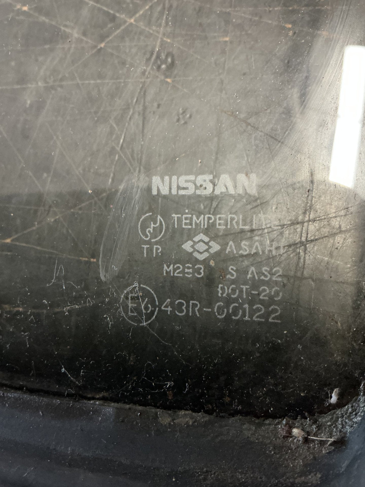 1996 Nissan Terrano R50 - Left Rear Quarter Door Glass - (TAG18644)