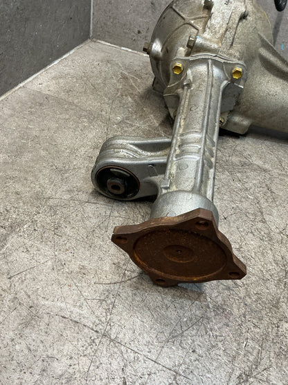 2006 Suzuki Grand Vitara- Front Differential Head- (TAG17567)