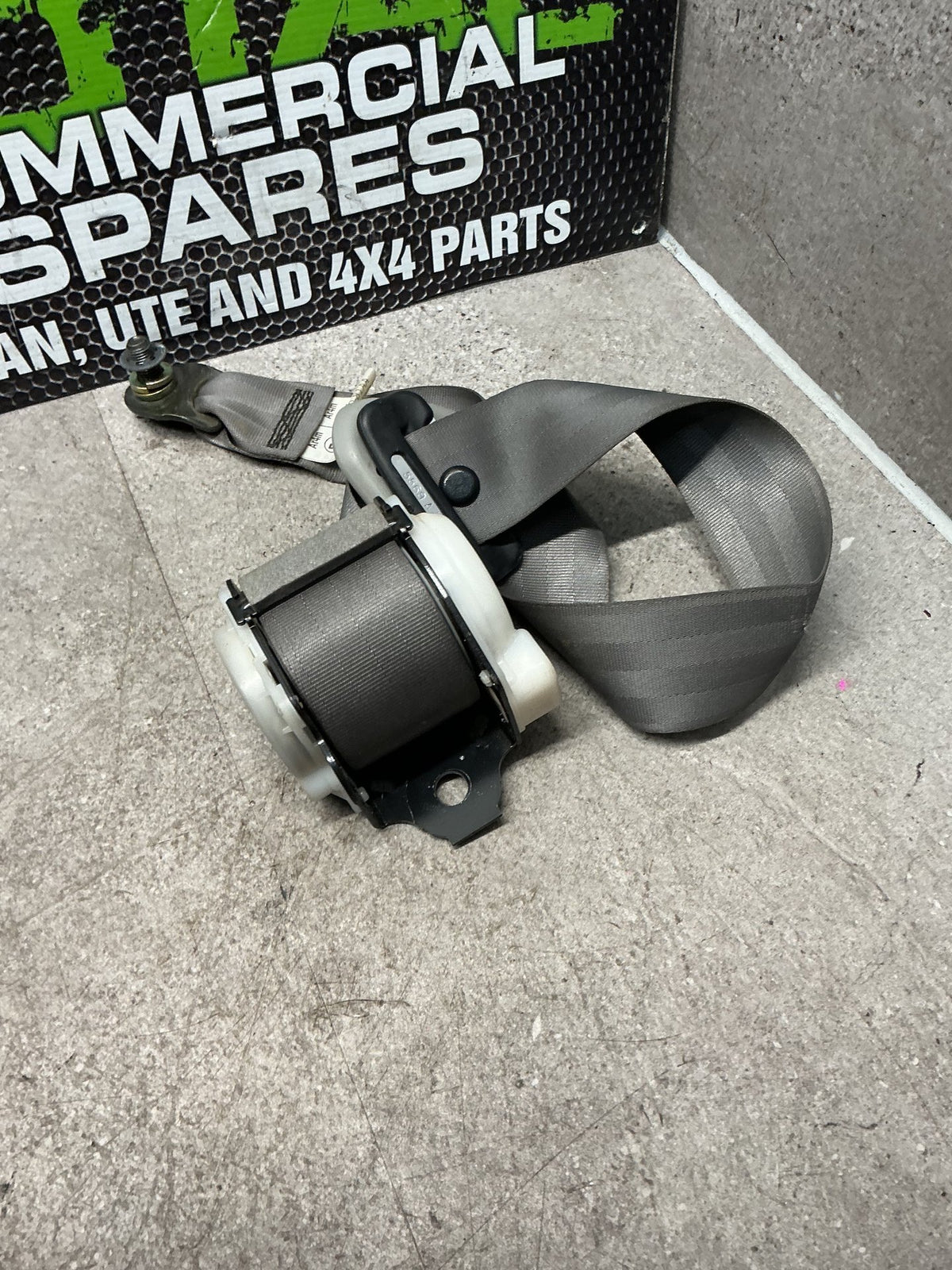 1999 Suzuki Jimny 0W023- Left Front Seat Belt- (TAG14335)