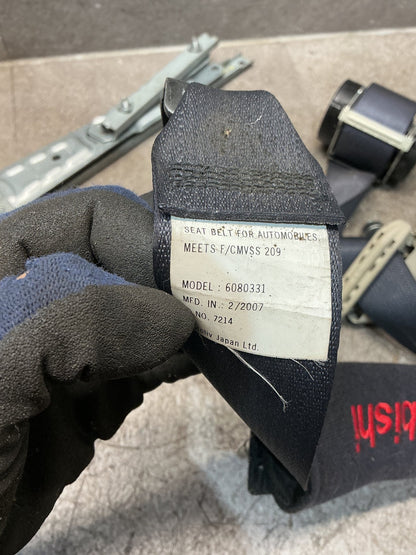 2007 Mitsubishi Delica CV5W - Left Rear 3rd Row Seat Belt - (TAG17708)