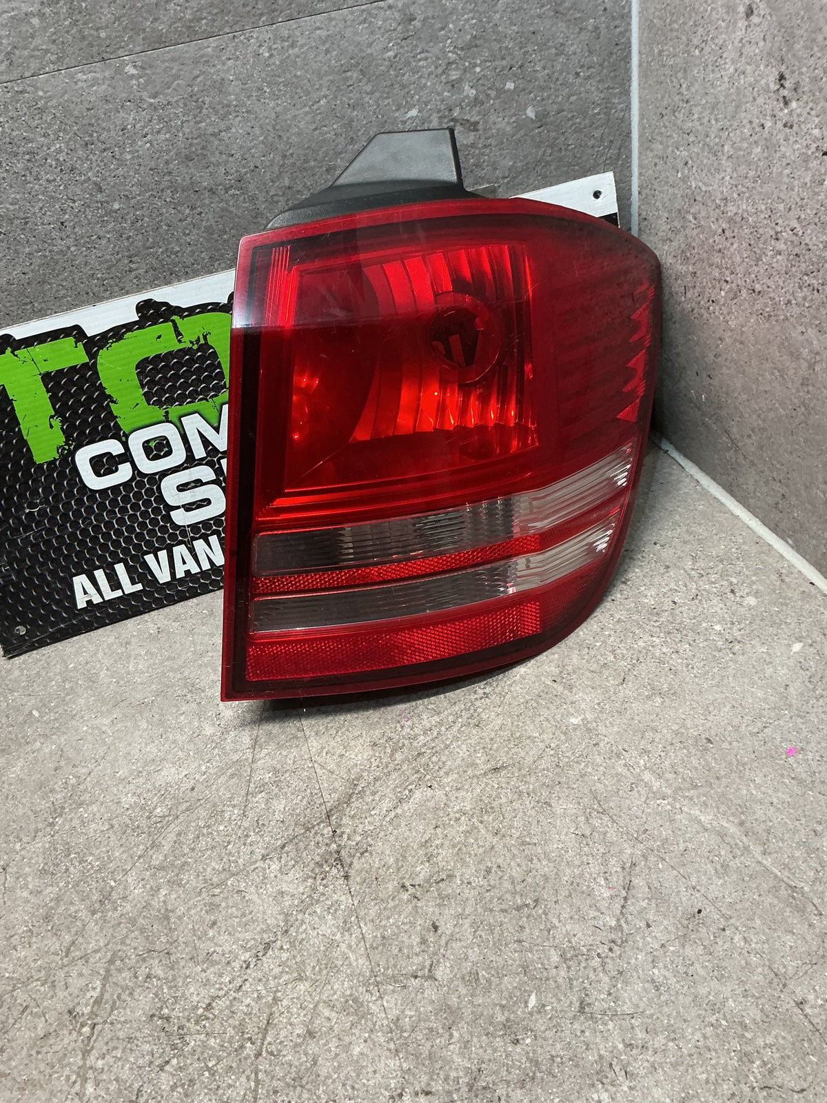2009-2020 Dodge Journey JC- Right Taillight- (TAG14089)