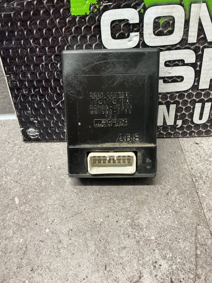 1994 Toyota Hilux Surf KZN130- Door Control Module- (TAG13490)