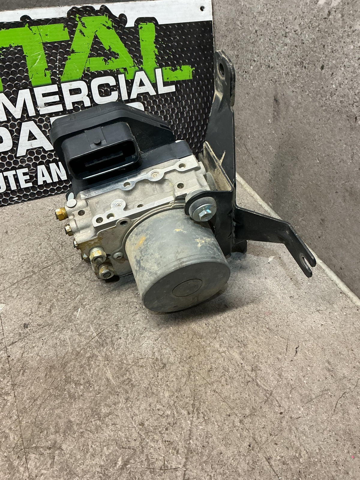 2012-2020 Isuzu D-Max TFS- ABS Pump/Modulator- (TAG16715)