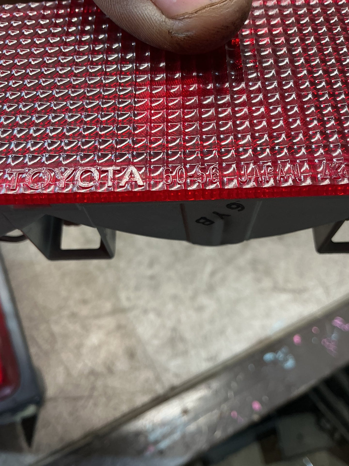 1996-2000 Toyota Land Cruiser J90 - High Level Stoplight - (TAG18031)