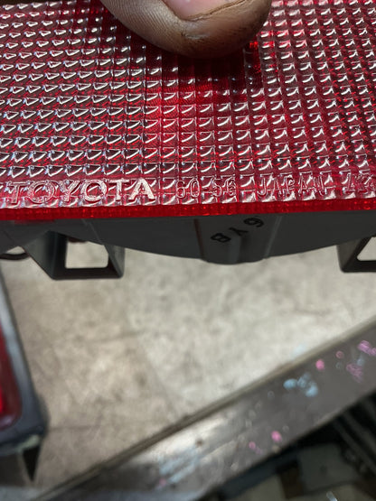 1996-2000 Toyota Land Cruiser J90 - High Level Stoplight - (TAG18031)