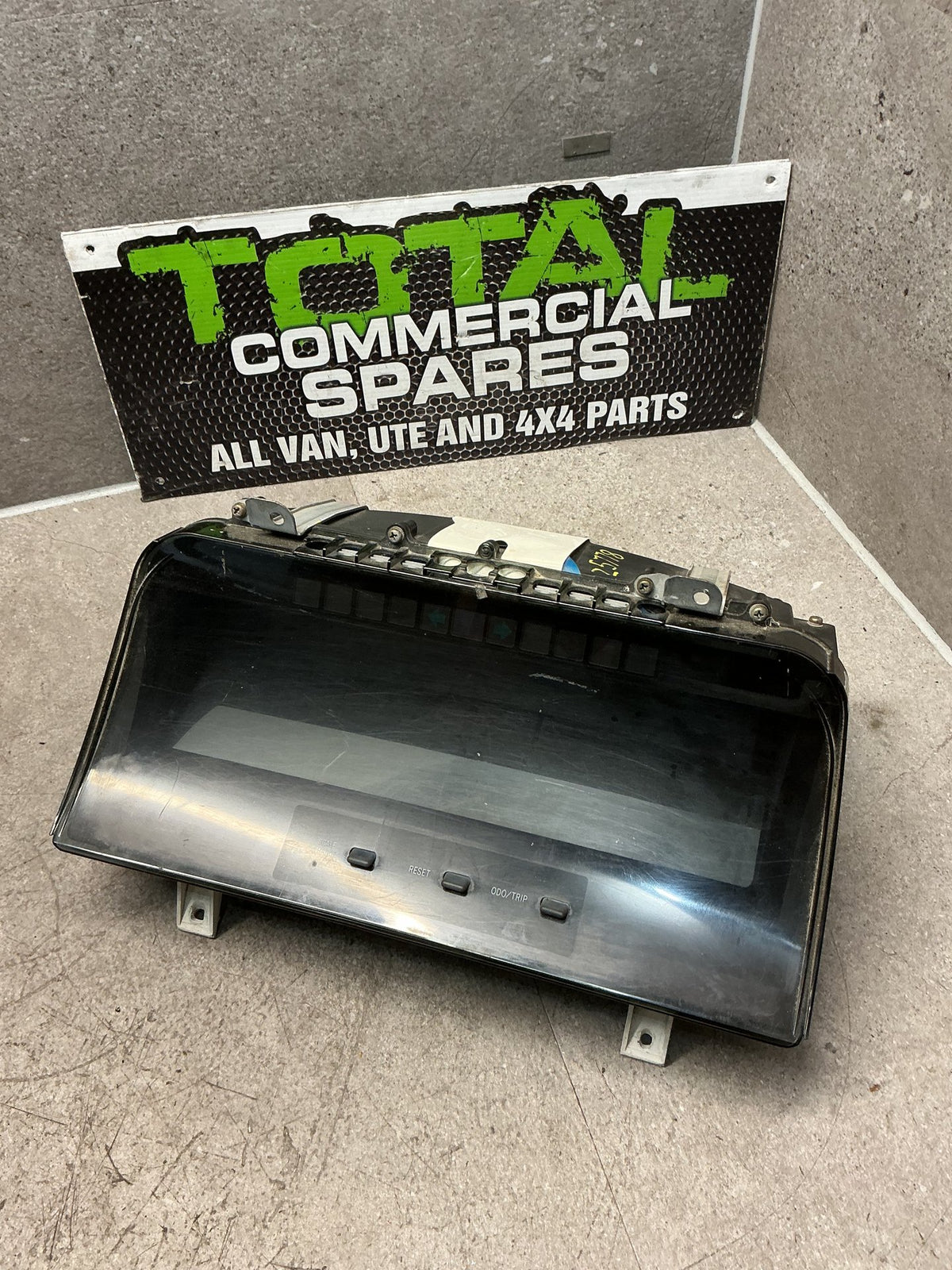 1989-2004 KZH100- Instrument Cluster- (TAG14361)
