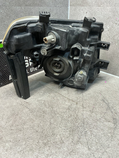 2005 Nissan Navara D40- Left Headlight- (TAG13439) PN: 100-16460