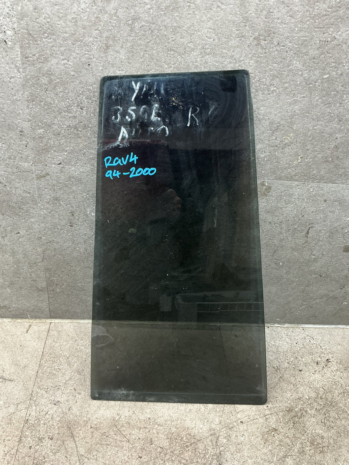 1994-2000 Toyota RAV4 SYA11 - Right Rear Quarter Door Glass - (TAG18624)