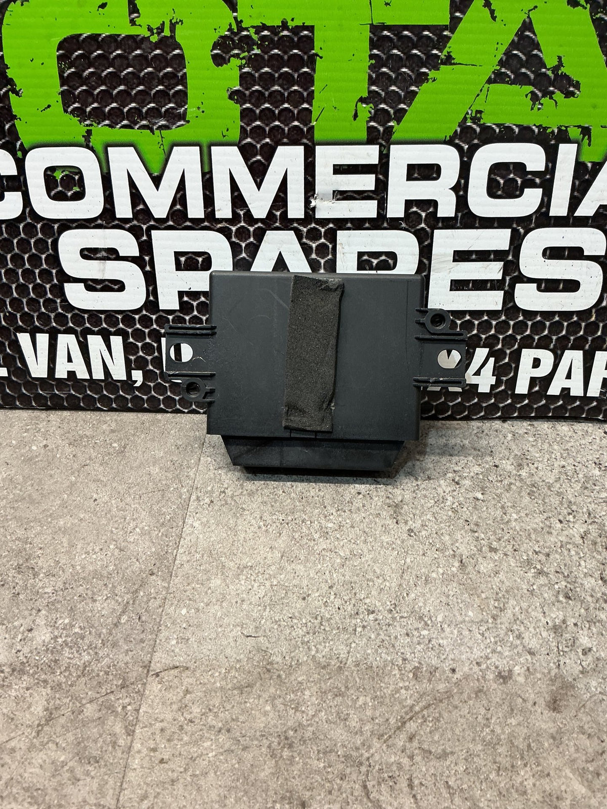 2016-2018 Ford Escape ZG- Parking Assistant Module- (TAG11916) PN: GJ5T-15T850-AK
