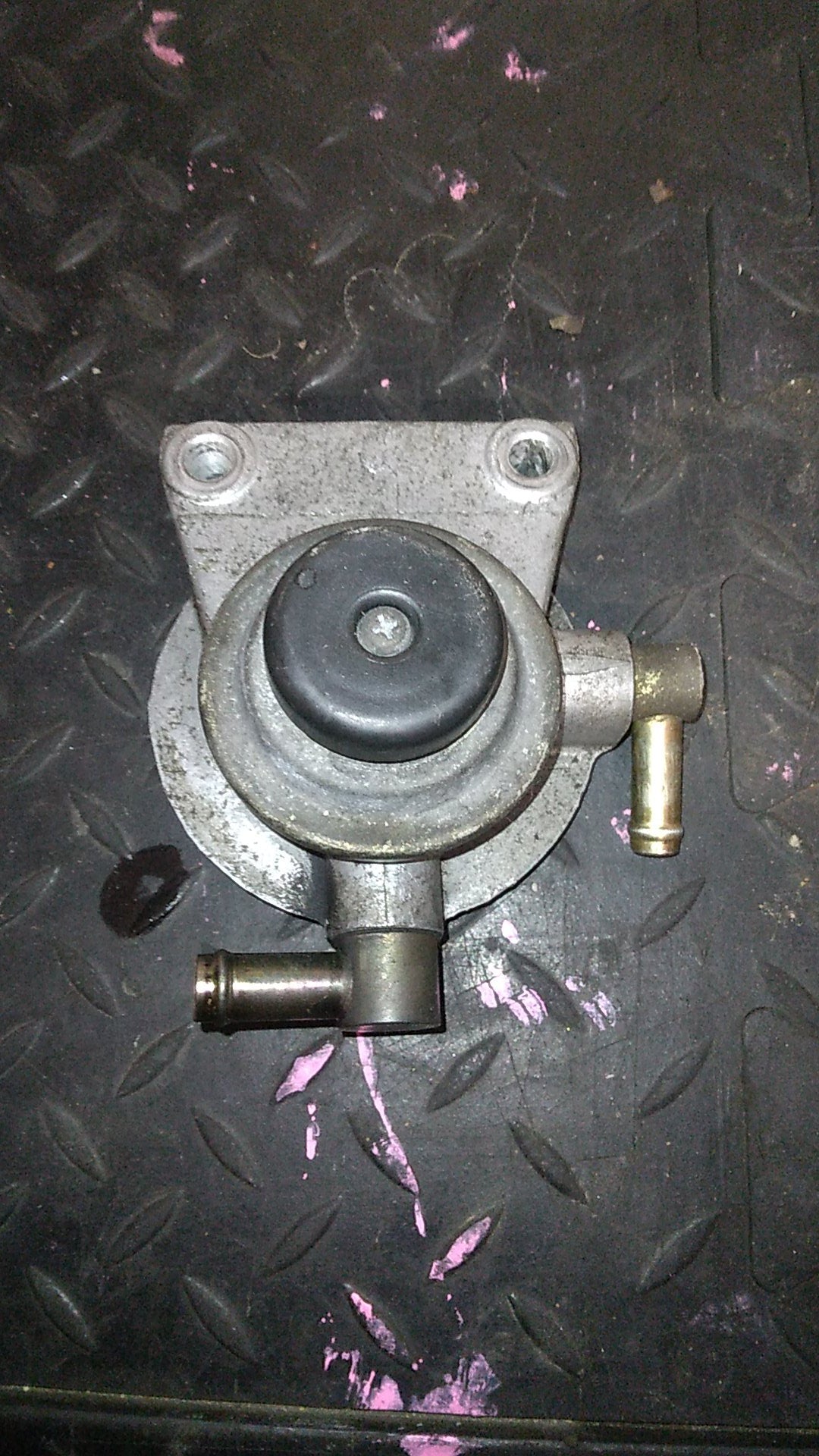 1995-1997 Toyota Land Cruiser J80- Fuel Filter Primer Pump- (TAG2558)
