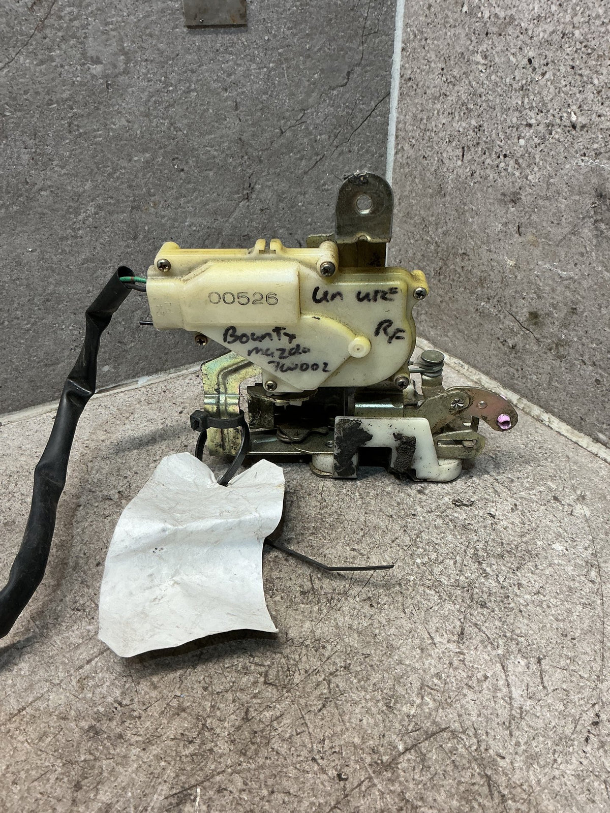 2004 Mazda Bounty - Right Front Door Lock Actuator - (TAG18386)