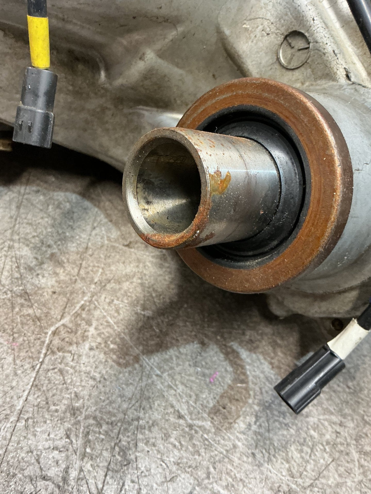 2006 Ford Courier- Transfer Case- (TAG17524)