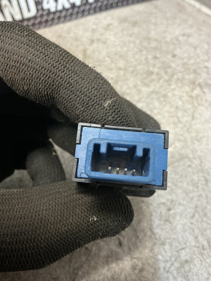 2021 Mitsubishi Outlander GF8- Traction Control Switch- (TAG16908)
