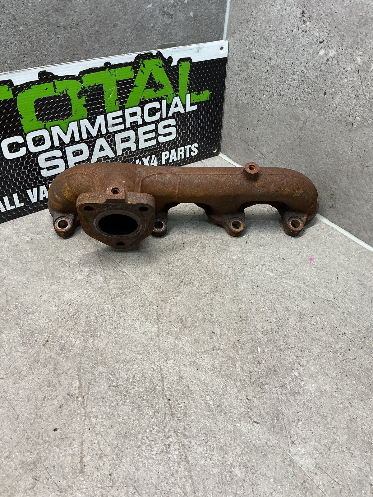 2014 Toyota Hilux- Exhaust Manifold- (TAG14069)