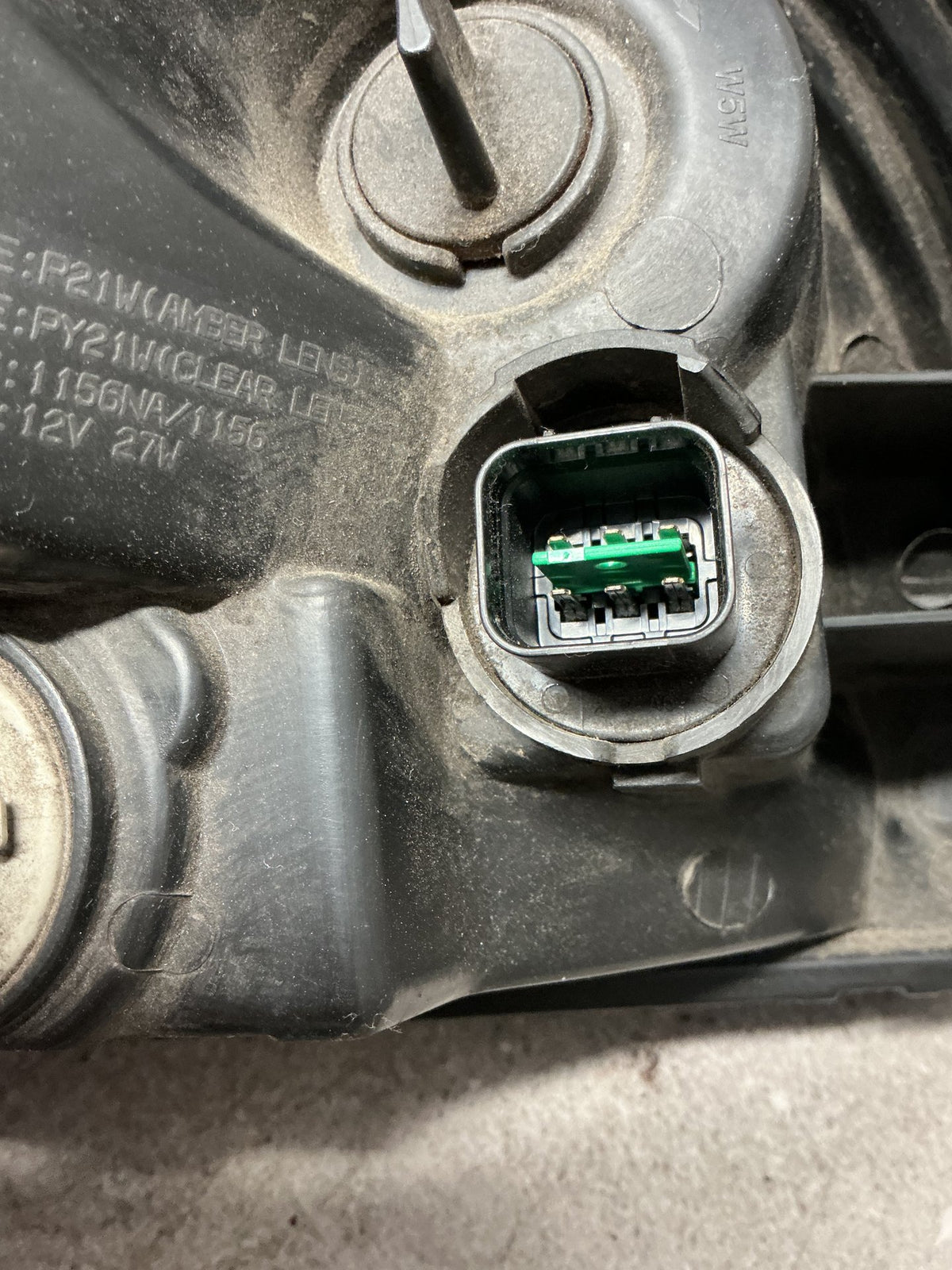 2010 Hyundai Tucson- Left Headlight- (TAG14554)