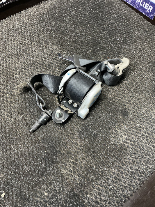 2013 Nissan Navara D40- Right Rear Seat belt- (TAG10177) PN: G211
