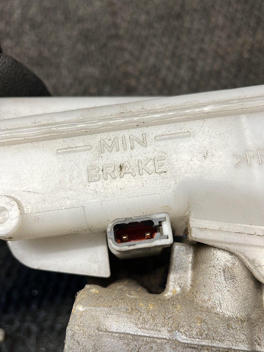 2013 Holden Colorado - Brake Booster and Master Cylinder Assembly - (TAG8307)