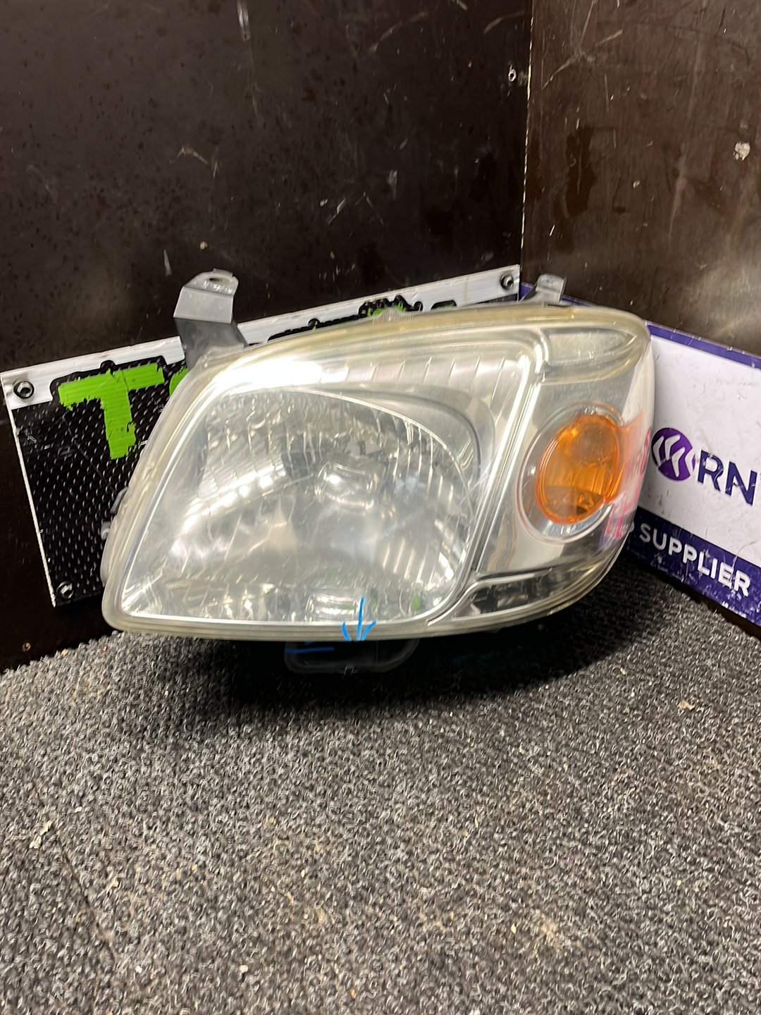 2007 Mazda BT-50- Left Headlight- (TAG9361)