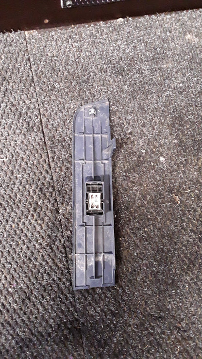1989-1995 Toyota Hilux II N130 VZN130- Left Front Window Switch- (TAG6372)