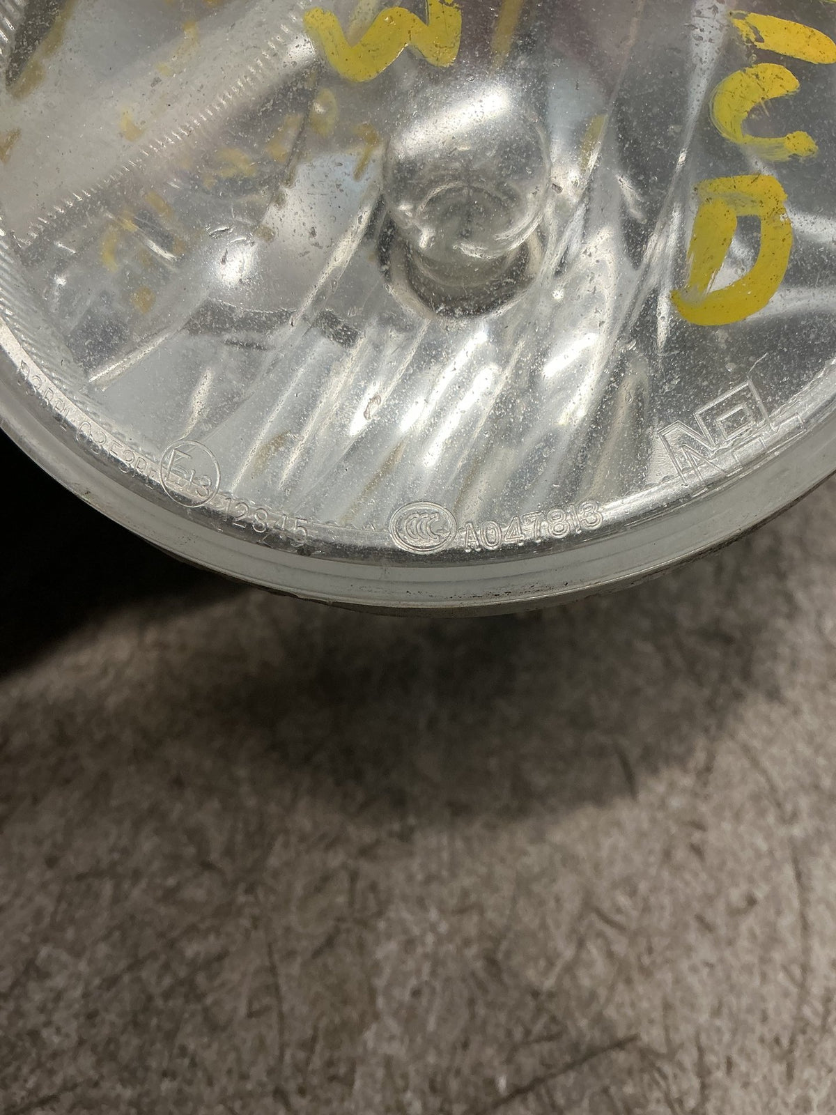 2012 Holden Captiva 7 - Left Spotlight - (TAG18217)