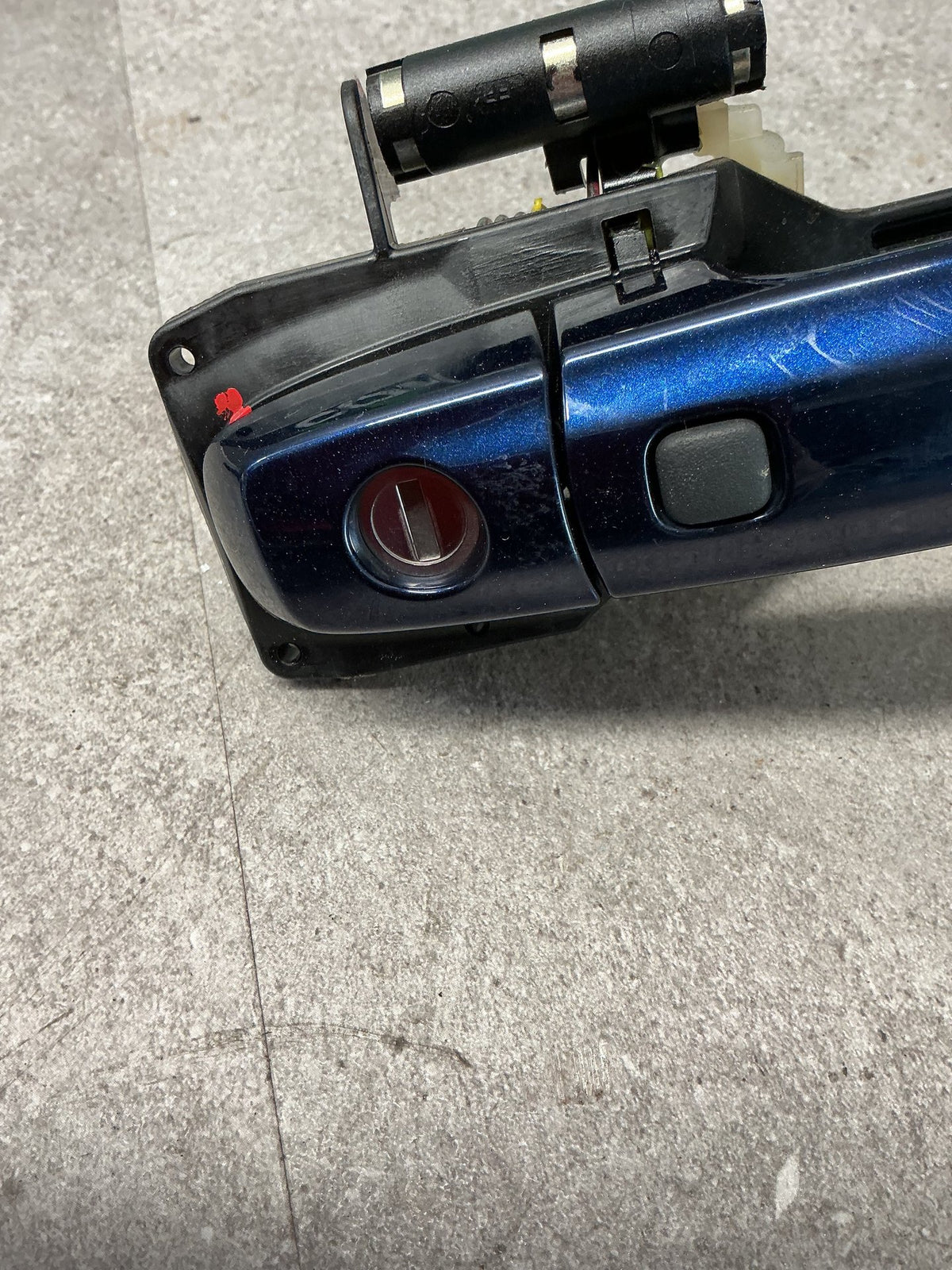 2023 Suzuki S-Cross- Right Front Door Exterior Handle- (TAG12186)