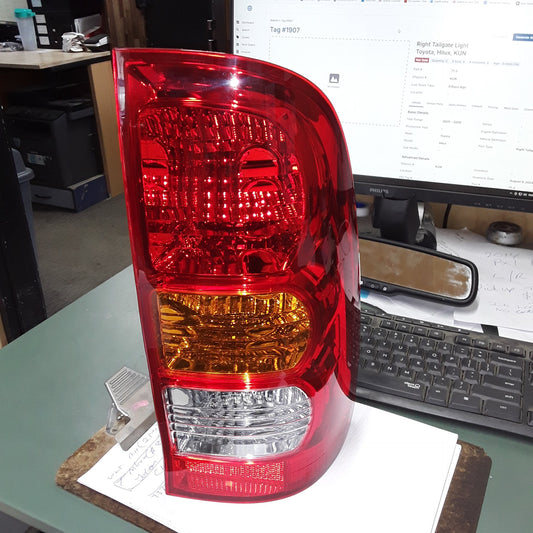 2005-2008 Toyota Hilux- Right Taillight- (TAG1907)