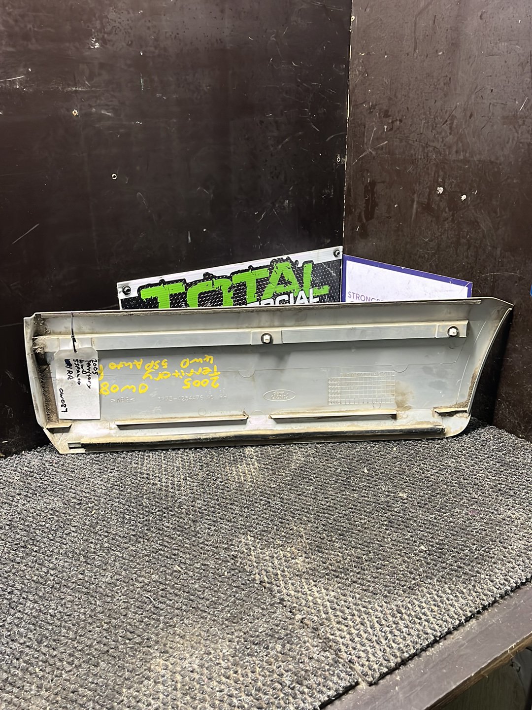 2005 Ford Territory- Right Rear Door Moulding- (TAG8620)