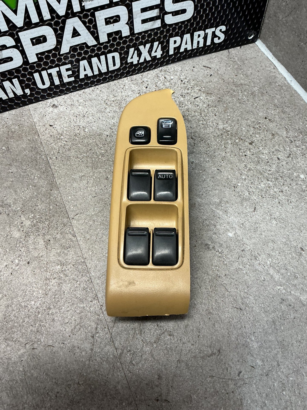 2001 Nissan Stagea- Master Power Window Switch- (TAG12309)
