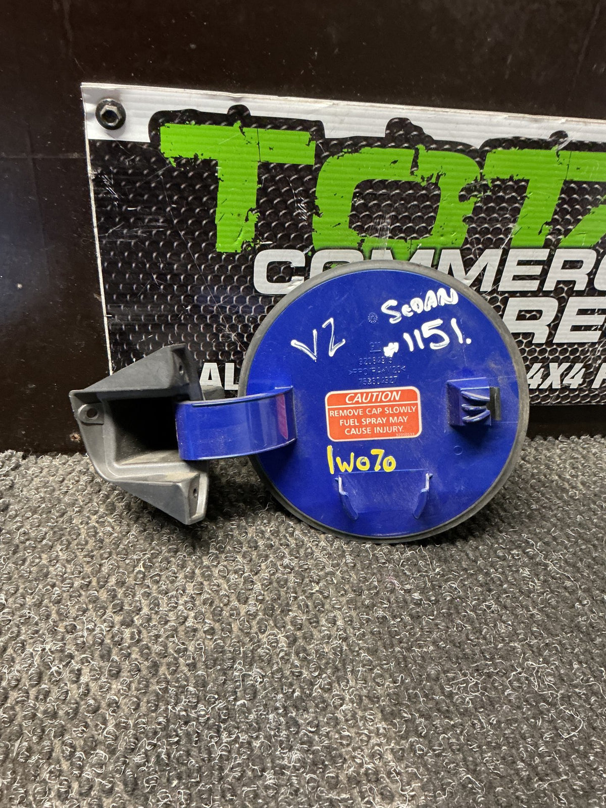 2004 Holden Commodore VZ- Fuel Filler Door- (TAG10547) PN: 92084915