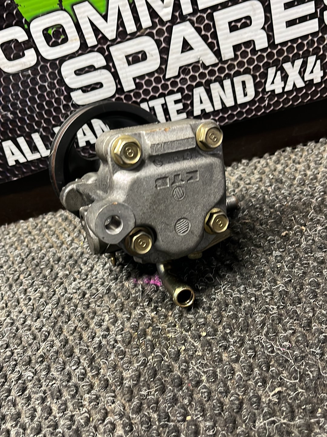 1997-2000 Mitsubishi Pajero II NL- Power Steering Pump- (TAG7469)