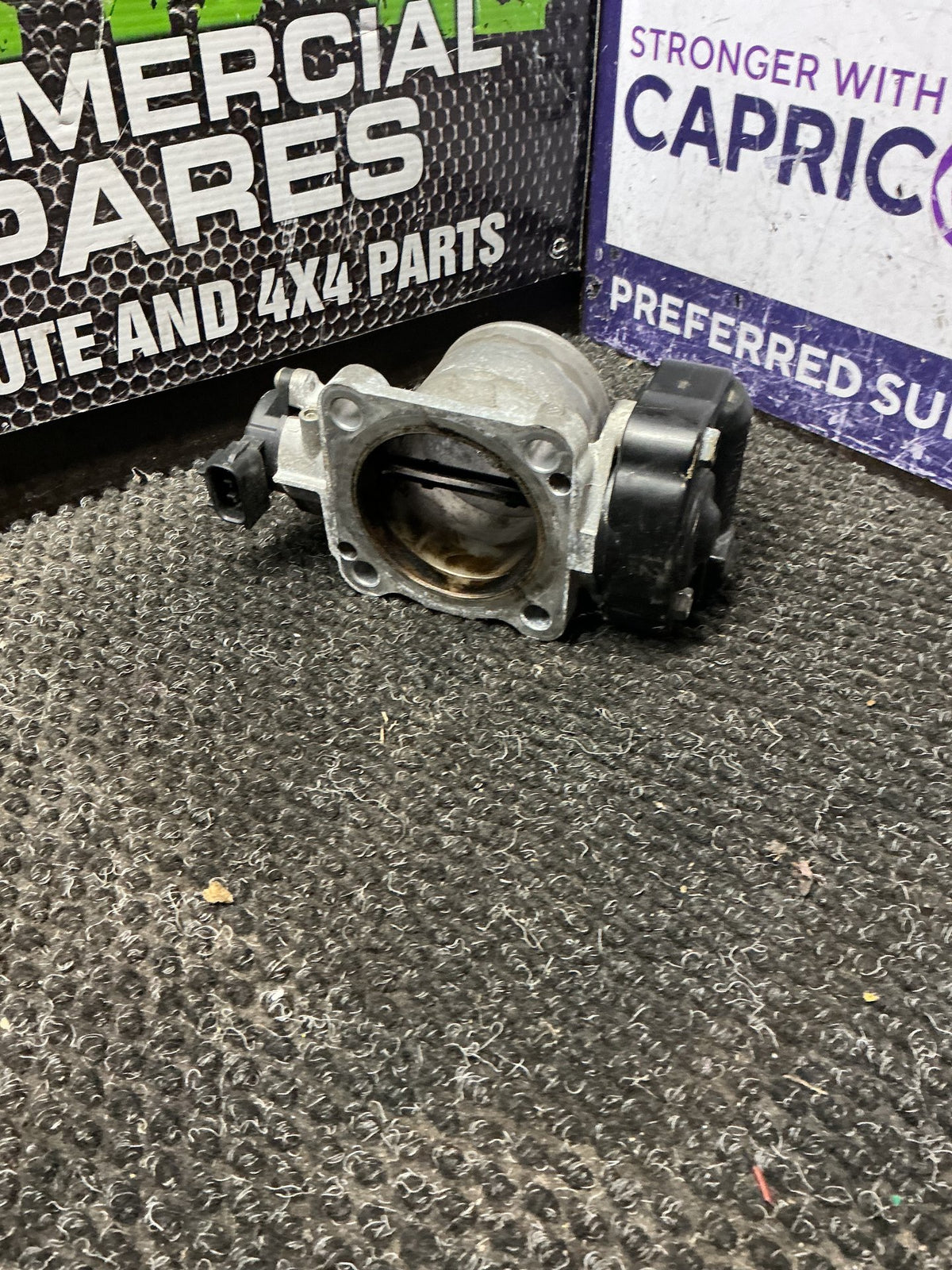 2012 Toyota Hilux KUN- Throttle Body- (TAG10895)