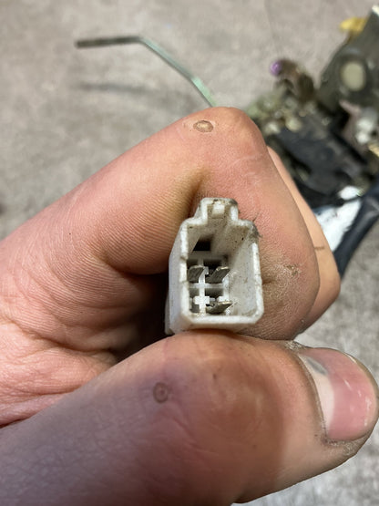 2004 Mazda Bounty - Right Front Door Lock Actuator - (TAG18386)