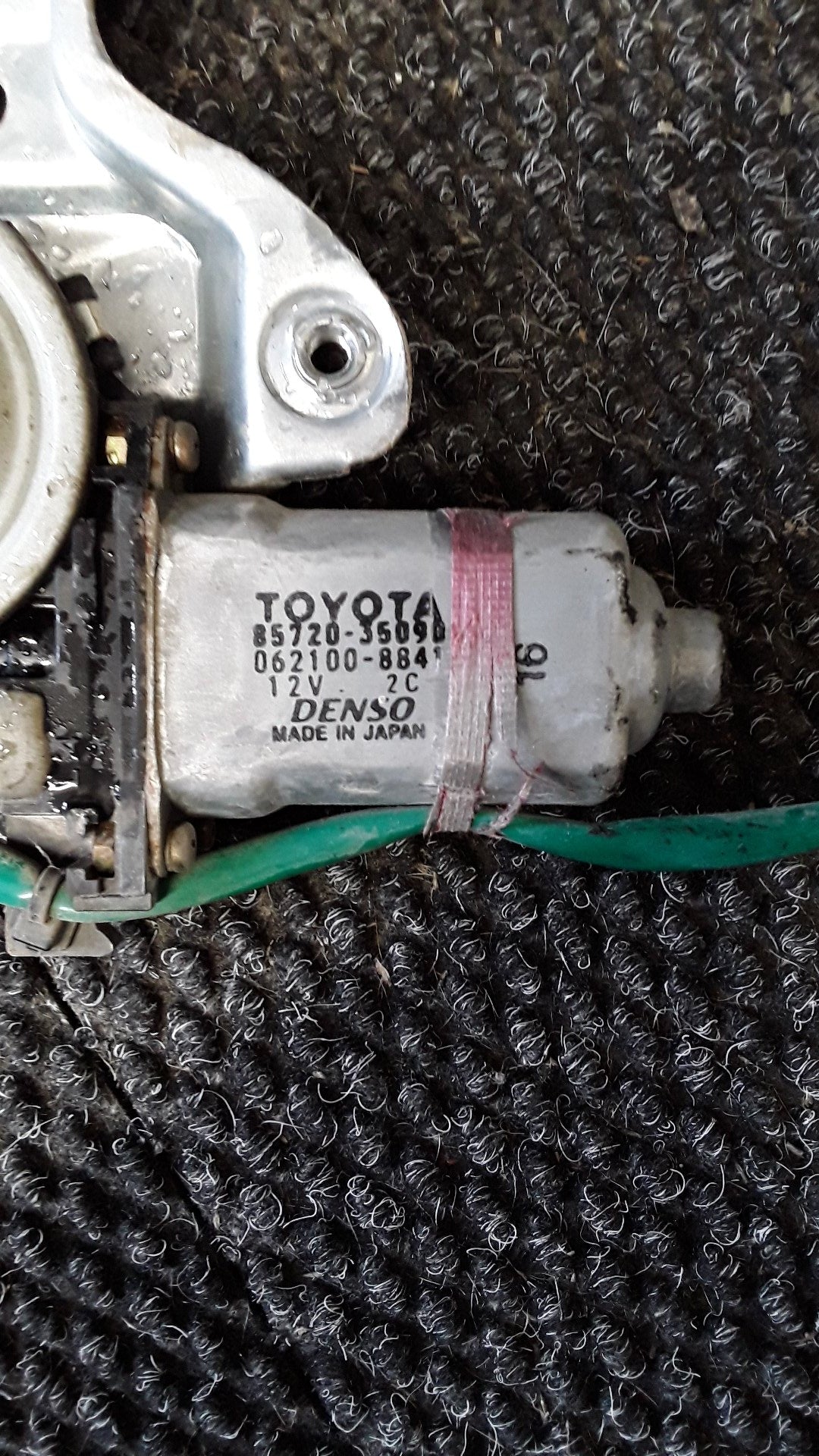 Left Front Window Regulator/Motor- (TAG5197), 85720-35090, 2001, Toyota, Hilux, SR5, VI N160