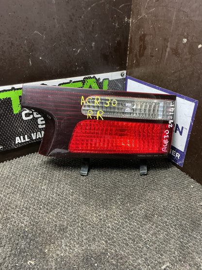 2000 Toyota Estima ACR30- Right Tailgate Light- (TAG9901)
