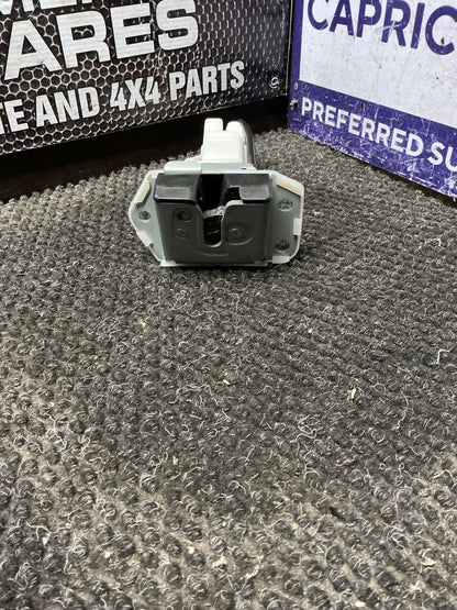 2007 Suzuki SX4 1W121- Tailgate Lock Actuator- (TAG10646) PN: B6765