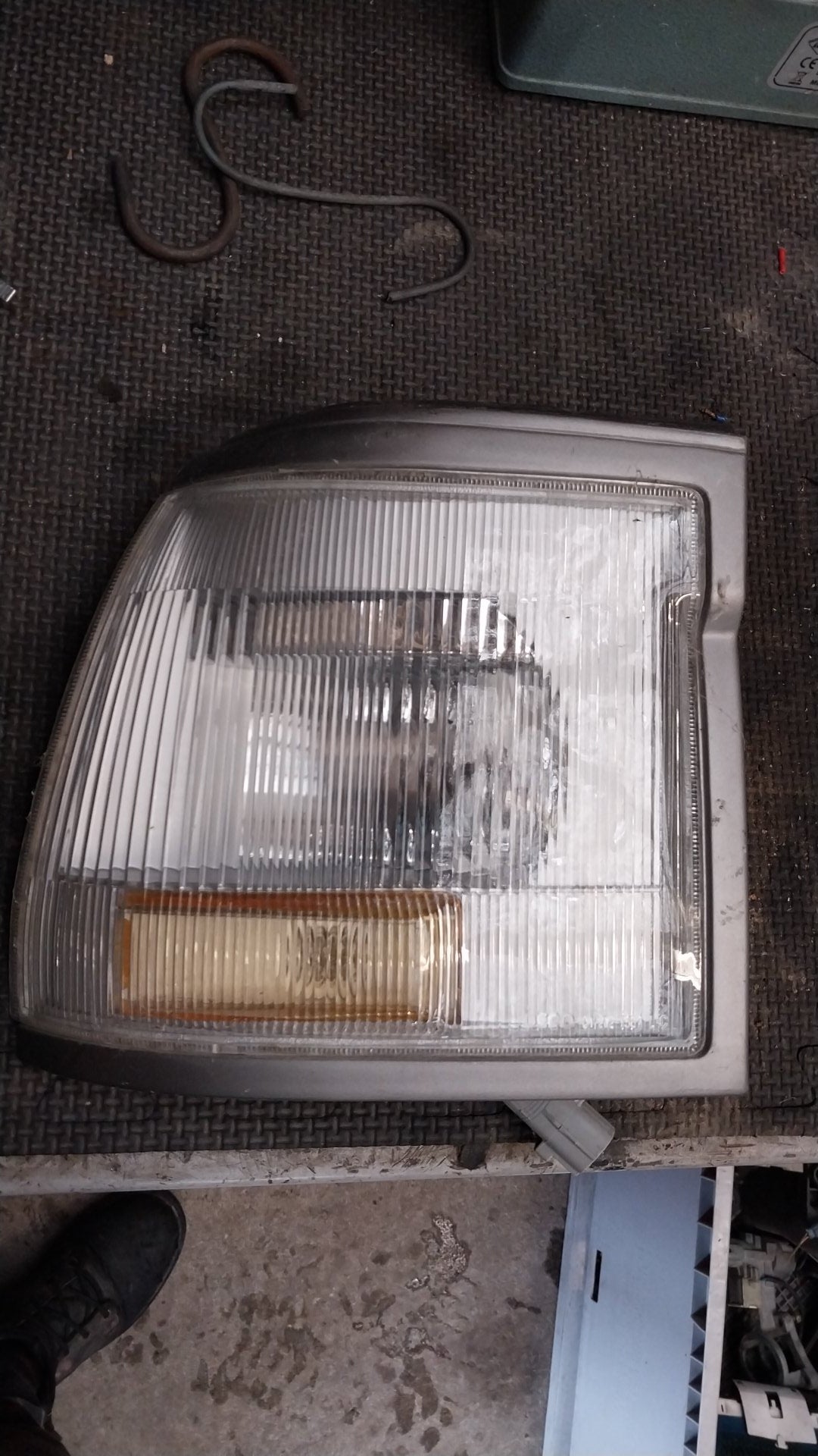 1993-2004 Toyota Hiace IV H100- Left Corner Light- (TAG3867)