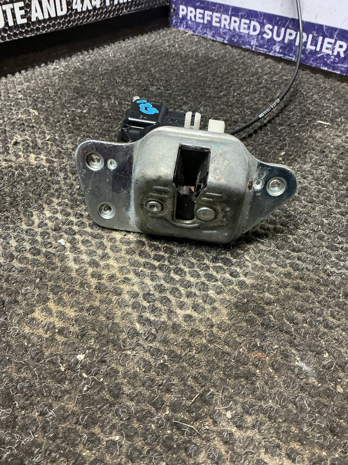 2009-2012 Dodge Journey JC - Tailgate Lock Mechanism - (TAG11376)