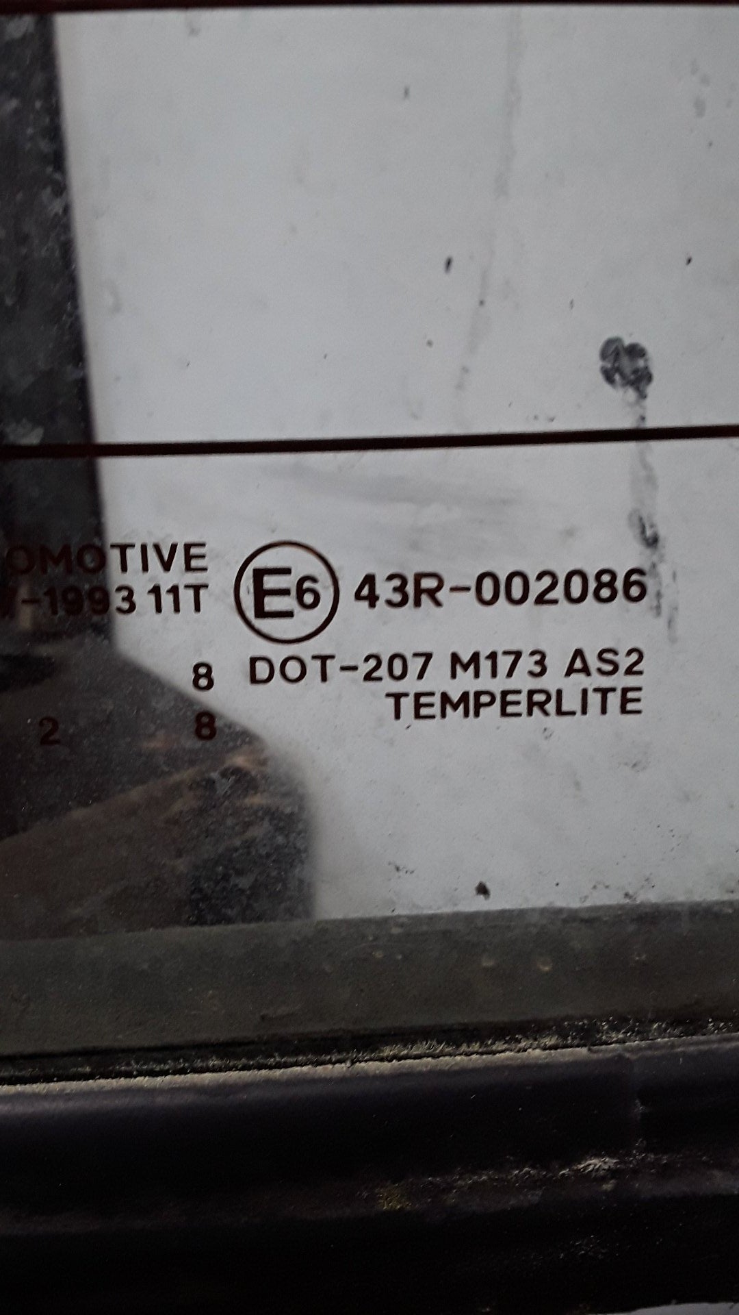 2009-2015 Nissan Navara D22- Rear Screen Window- (TAG6829)
