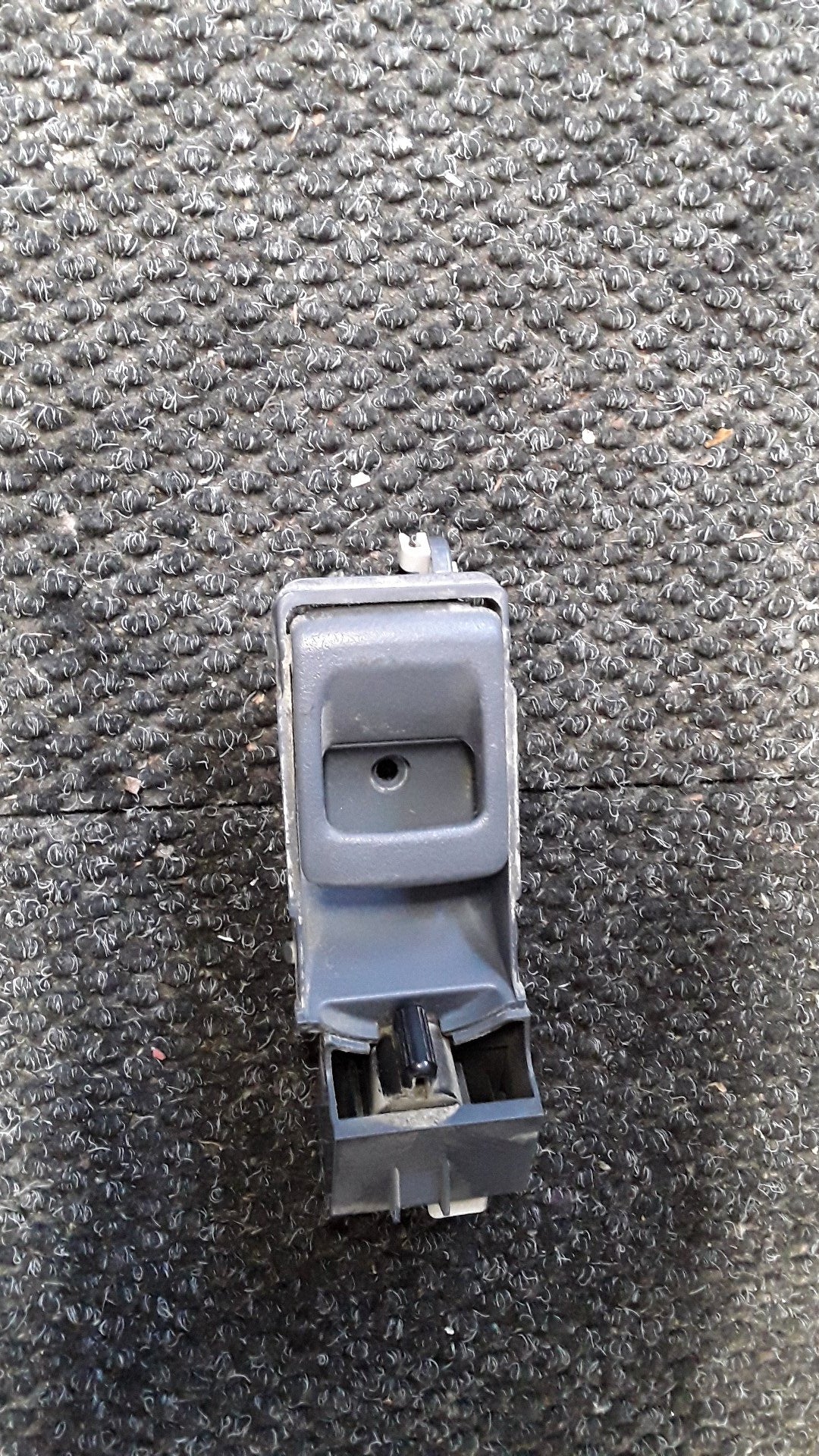 1996-2000 Toyota Land Cruiser J90 Prado KZJ95- Left Rear Door Interior Handle- (TAG6155) PN: 69208-60020