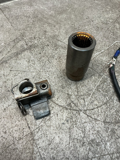2006 Ford Courier- Transfer Case- (TAG17524)