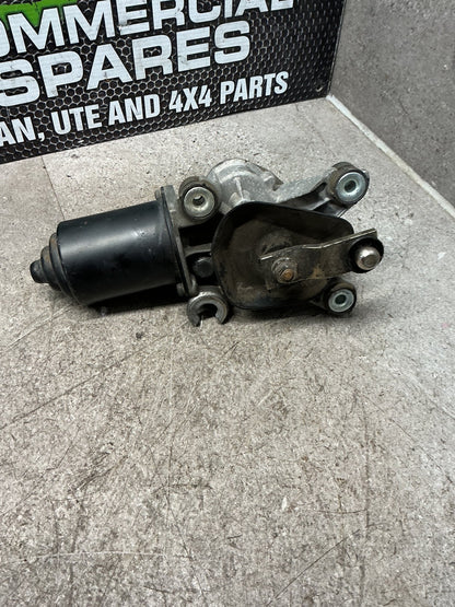 1995 Isuzu Bighorn UBS69GW- Front Wiper Motor- (TAG16382)