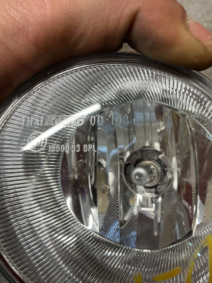 2014 Isuzu D-Max - Left Spotlight - (TAG18223)