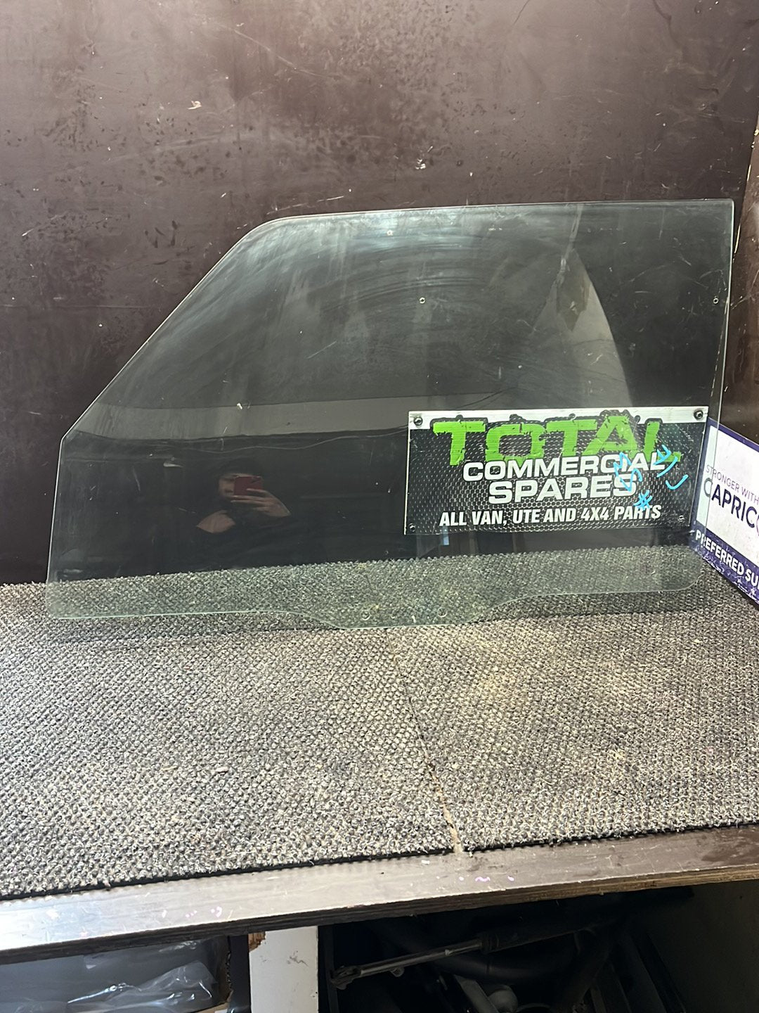 1994-1999 Mitsubishi Pajero II V2*C- Left Front Door Window- (TAG9672) PN: M213